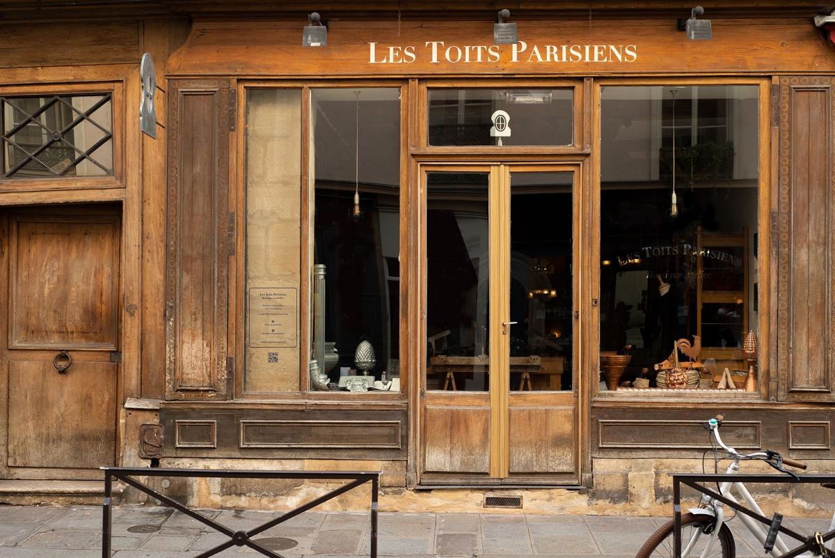 Toits Parisiens . 24 rue Saint Paul Paris IV . Boutique